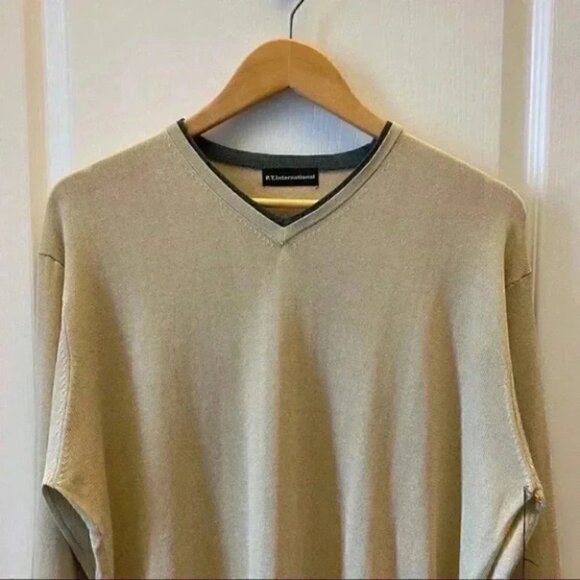 PT nternational Linen Sweater V Neck Pullover Lightweight Beige Size Large NWT - Picture 5 of 15